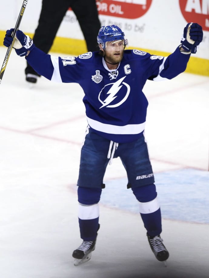 stamkos-celebrate-si-serota.jpg